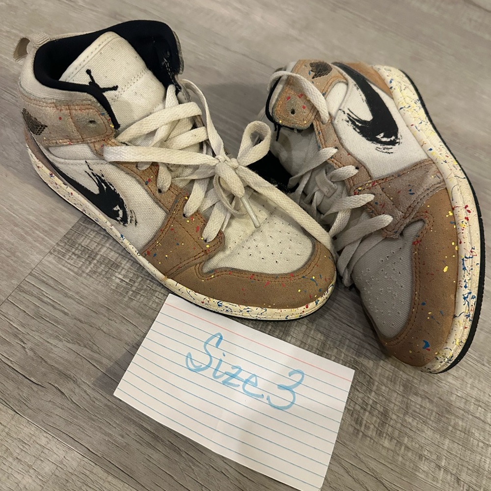 Nike Jordan Retro 1s Kids Size 3